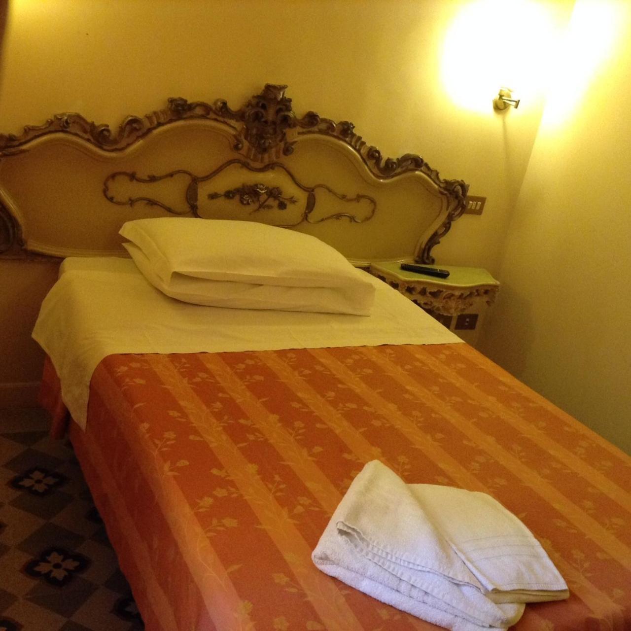 Maison De Marta Hotel Rome Room photo